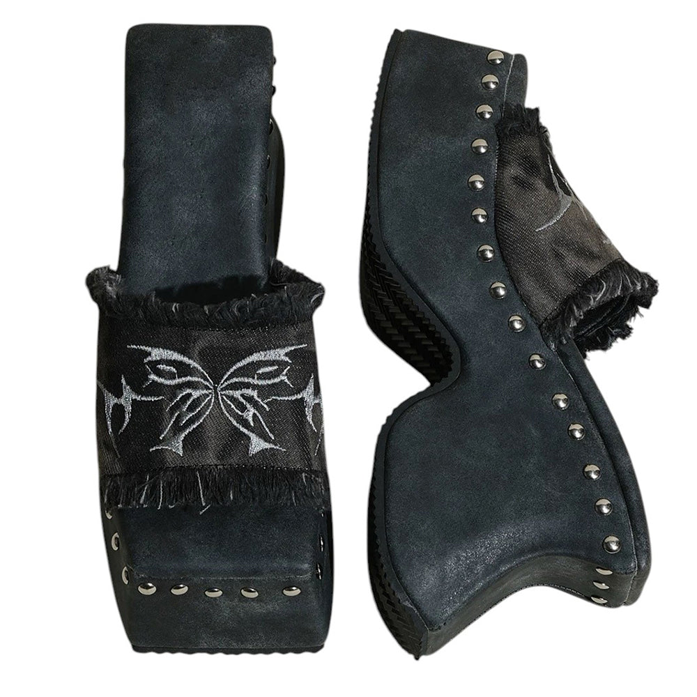 BLACK PLATFORM SLIDE SANDALS WITH SILVER STUDS FOR WOMEN