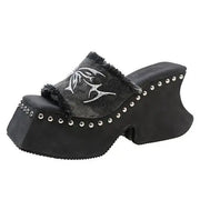 BLACK PLATFORM SLIDE SANDALS WITH SILVER STUDS FOR WOMEN