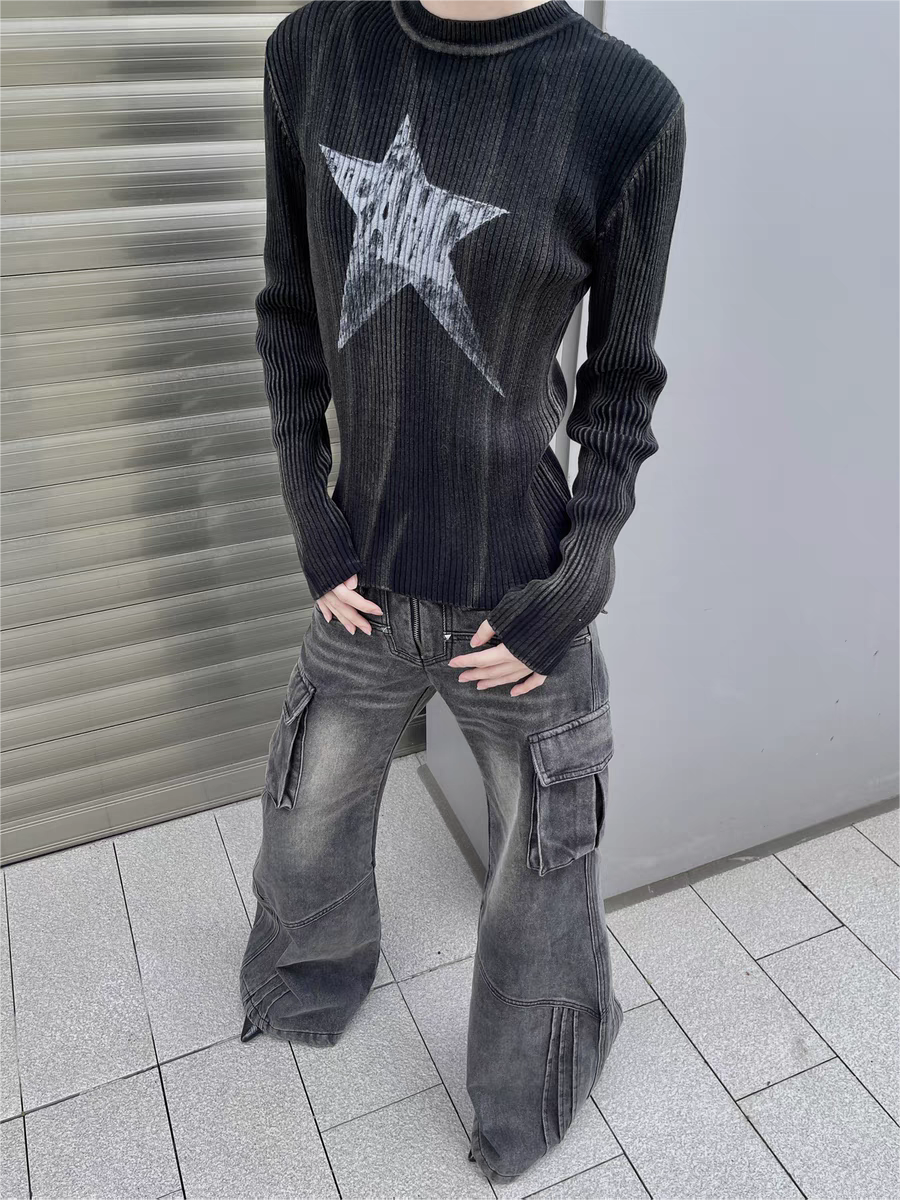 BLACK RIBBED LONG SLEEVE TOP WITH STAR DESIGN SLIM RIB LONG