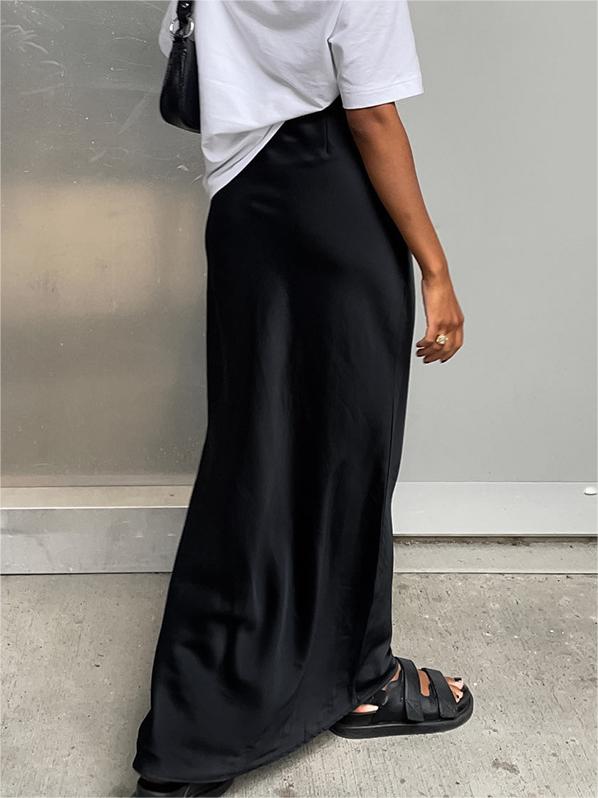 BLACK SATIN MAXI SKIRT - CLASSIC SOLID COLOR ELEGANCE