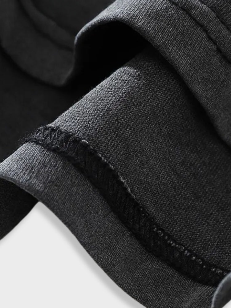 BLACK T-SHIRT DOBERMAN TONGUE TEE