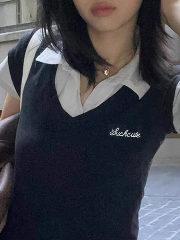 BLACK V-NECK TOP WITH CLASSIC POLO COLLAR AND LETTERING EMBROIDERY
