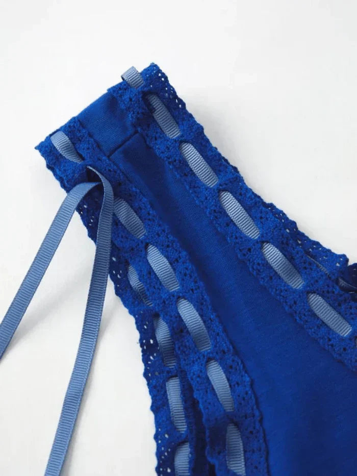 BLUE FITTED TANK TOP WITH VINTAGE NECKLINE LACE TRIM