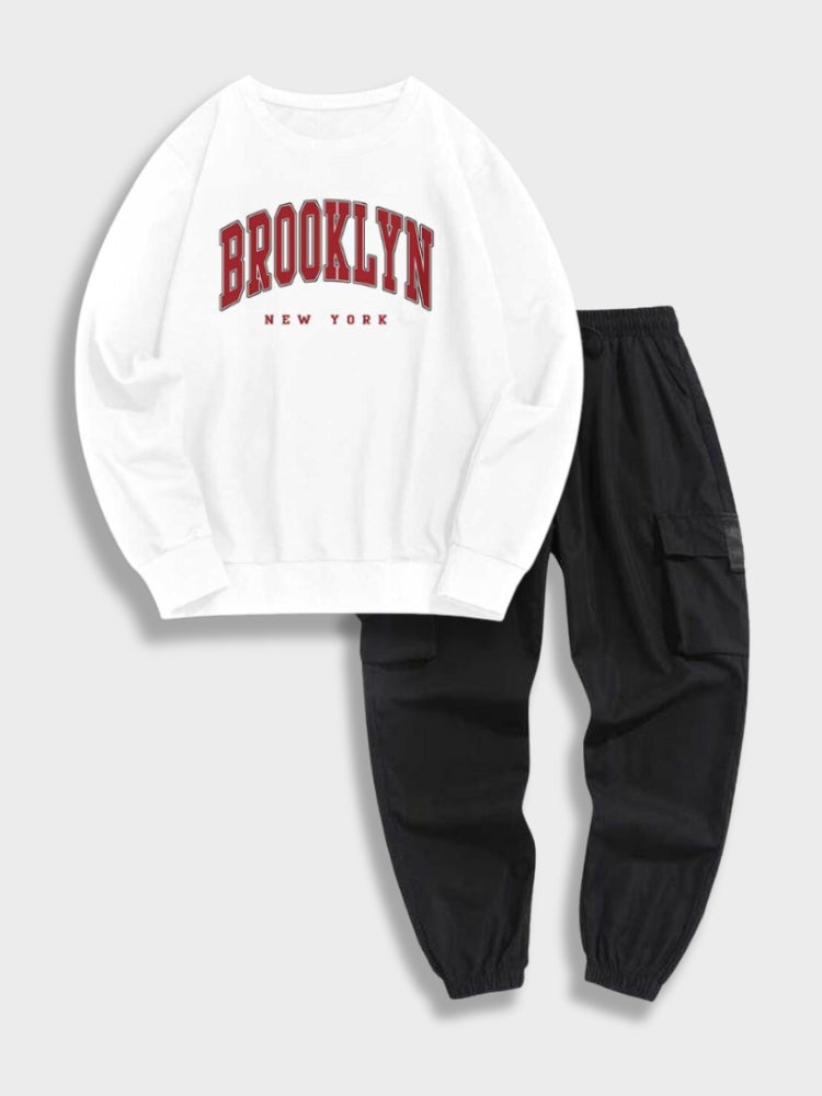 BROOKLYN NEW YORK SWEATSHIRT AND PANTS SET WITH PRACTICAL STORAGE