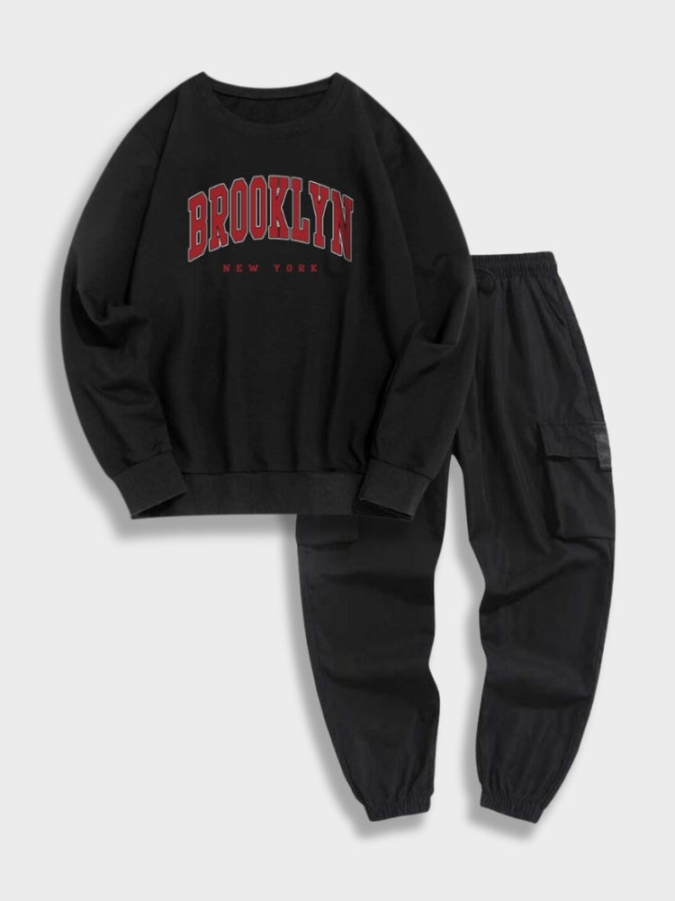BROOKLYN NEW YORK SWEATSHIRT AND PANTS SET WITH PRACTICAL STORAGE