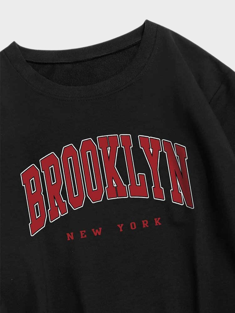 BROOKLYN NEW YORK SWEATSHIRT AND PANTS SET WITH PRACTICAL STORAGE
