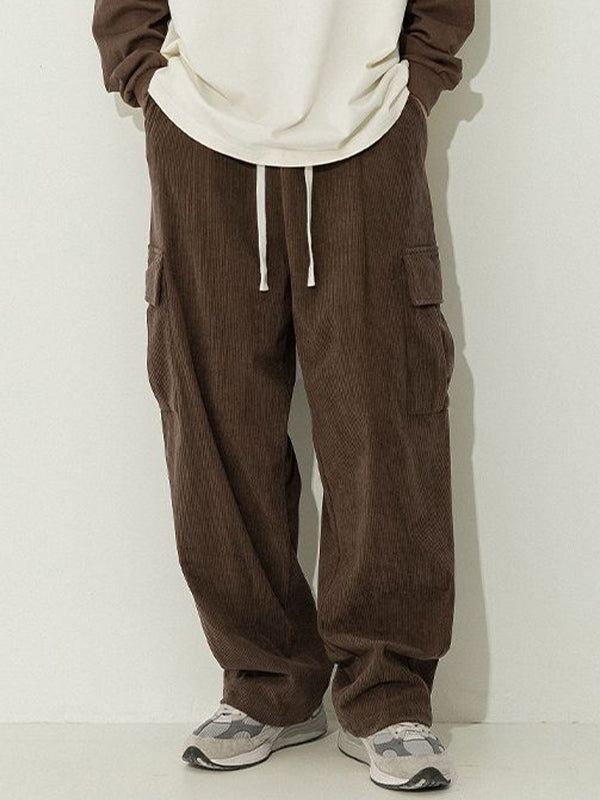 BROWN CARGO PANTS WITH FLAP POCKETS IN RETRO FASHION