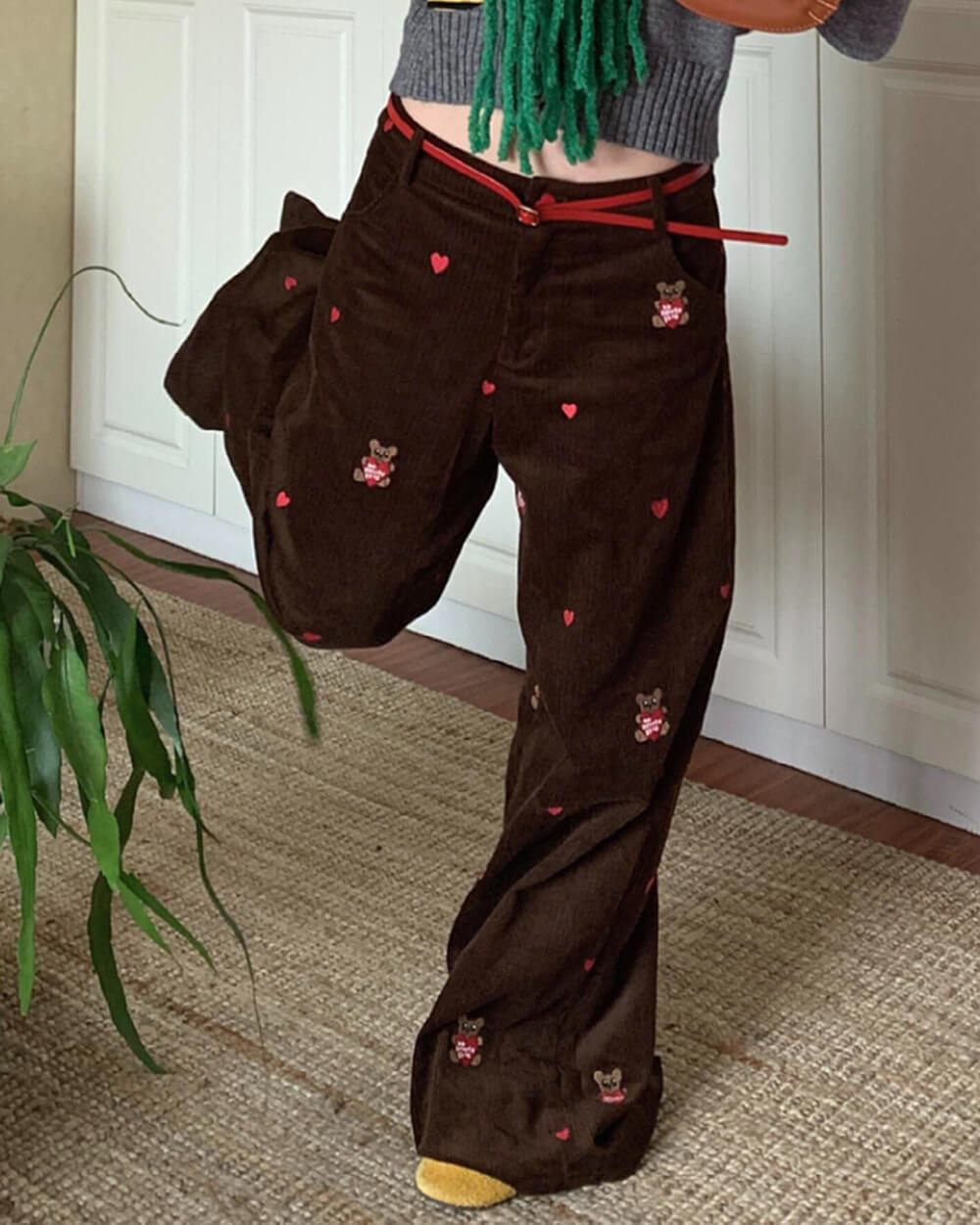 BROWN CORDUROY PANTS WITH BEAR EMBROIDERY CORD