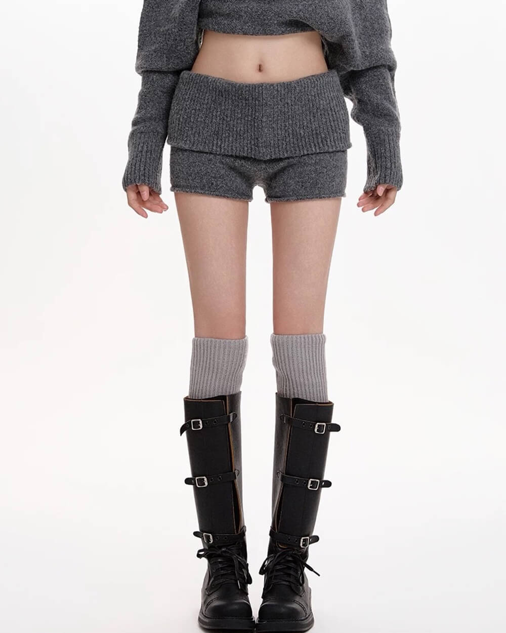 BROWN COZY KNIT SHORTS HIGH-WAISTED KNITTED SHORTS