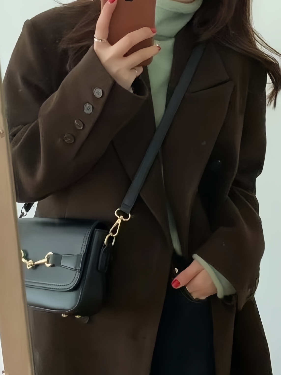 BROWN DOUBLE-BREASTED OVERCOAT WITH CLASSIC LAPEL COLLAR