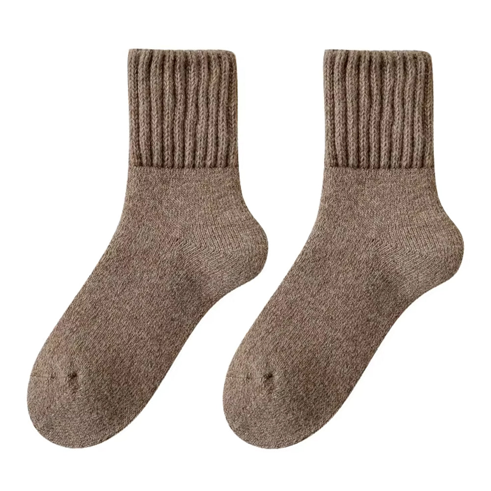 BROWN WOOL SOCKS: RIBBED KNIT WOOL PAIR