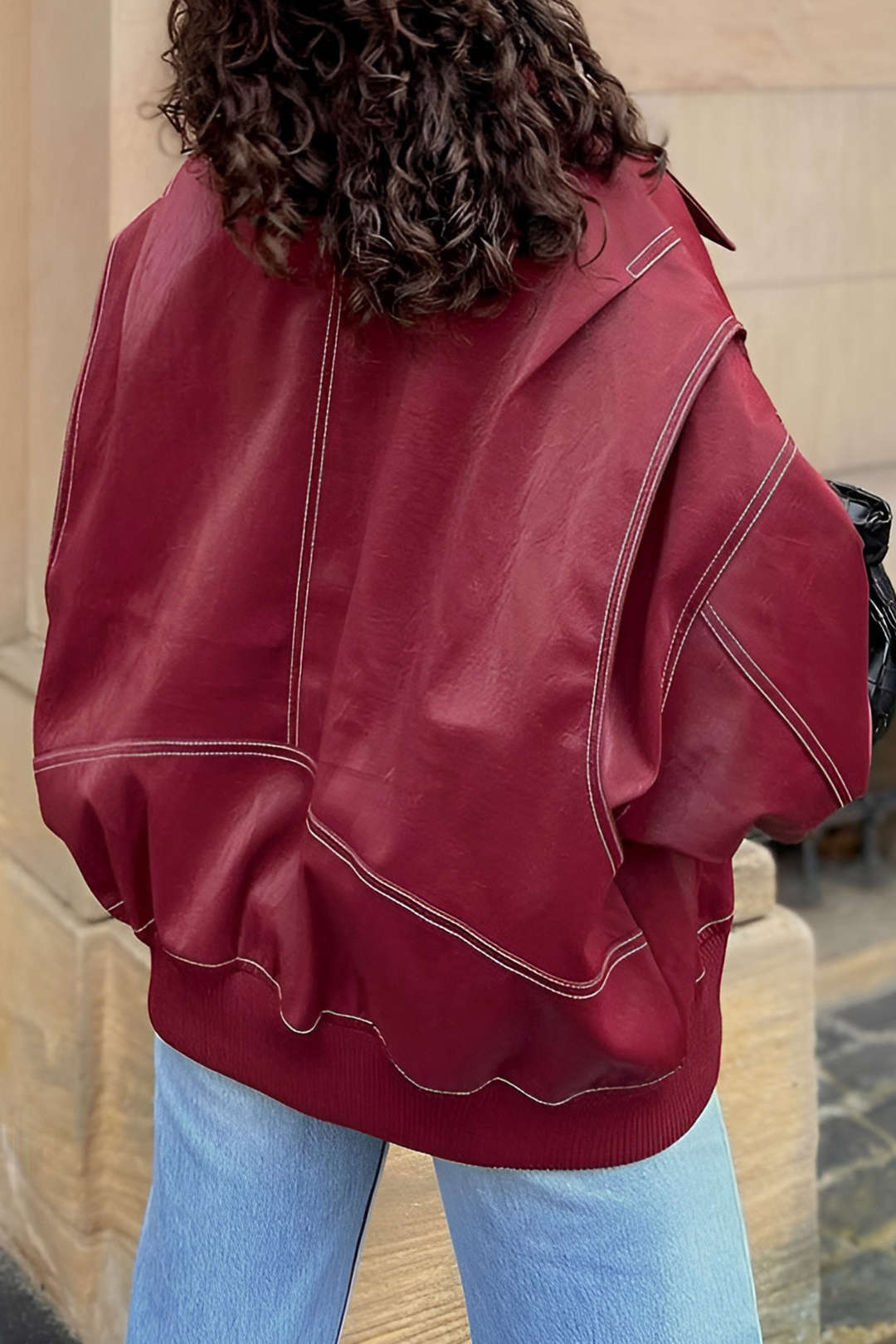 BURGUNDY OVERSIZED JACKET WITH WHITE STITCHING 90S STYLE SOLID COLOR
