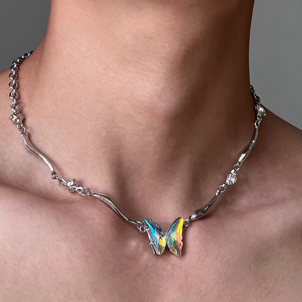 BUTTERFLY NECKLACE ENCHANTED REFLECTION BUTTERFLY PENDANT