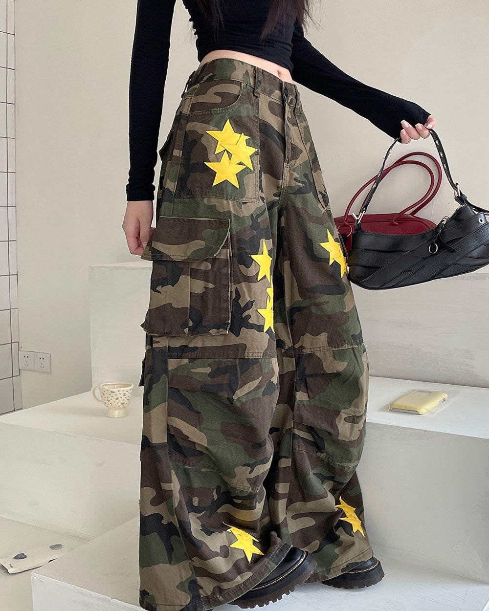 CAMO CARGO PANTS WITH BRIGHT STAR DETAILS