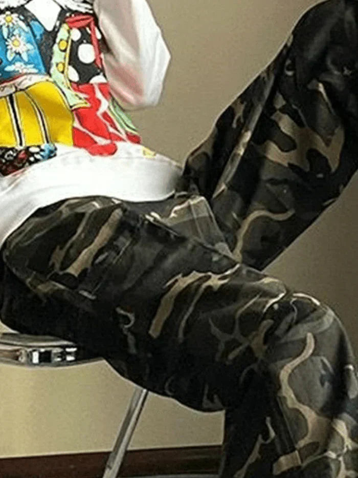 CAMO CARGO PANTS WITH DRAWSTRING - LOOSE FIT DESIGN