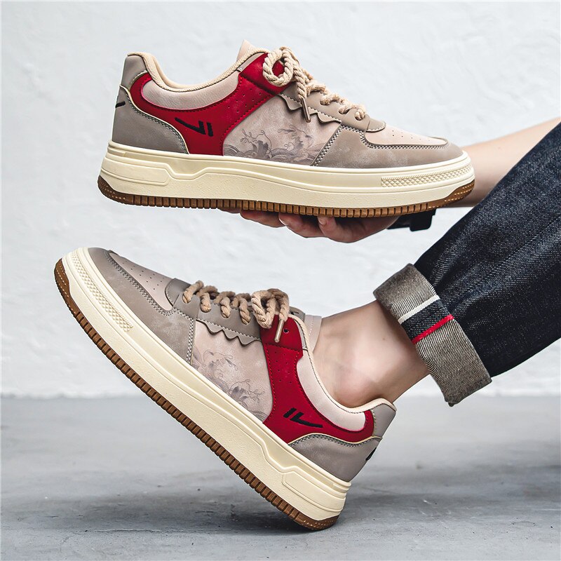 CANVAS SNEAKERS IN GREEN AND TAN FOR EVERYDAY WEAR