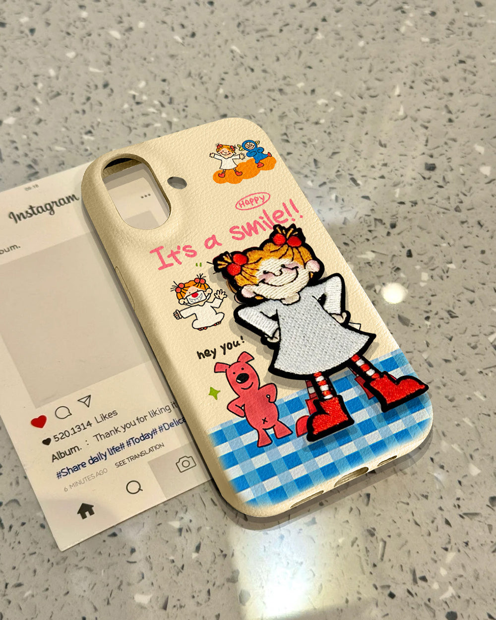 CARTOON-THEMED PHONE CASE FOR SMARTPHONES