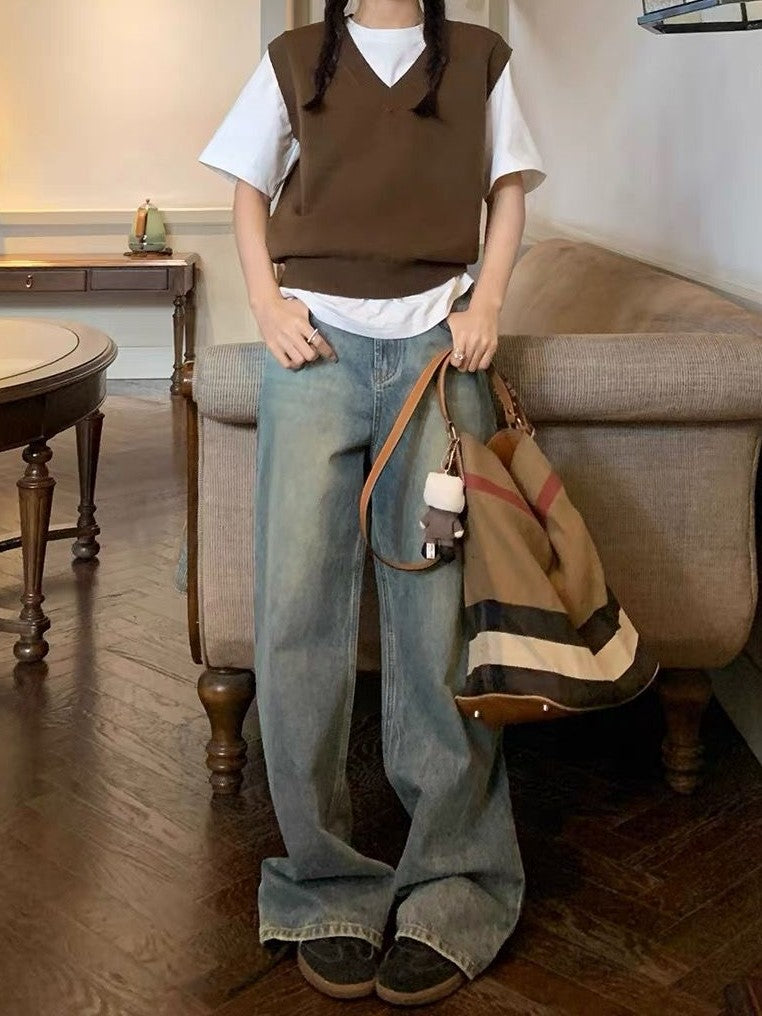 CASUAL WOMEN'S OUTFIT WITH AUTHENTIC WASH FINISH AND WIDE LEG DESIGN