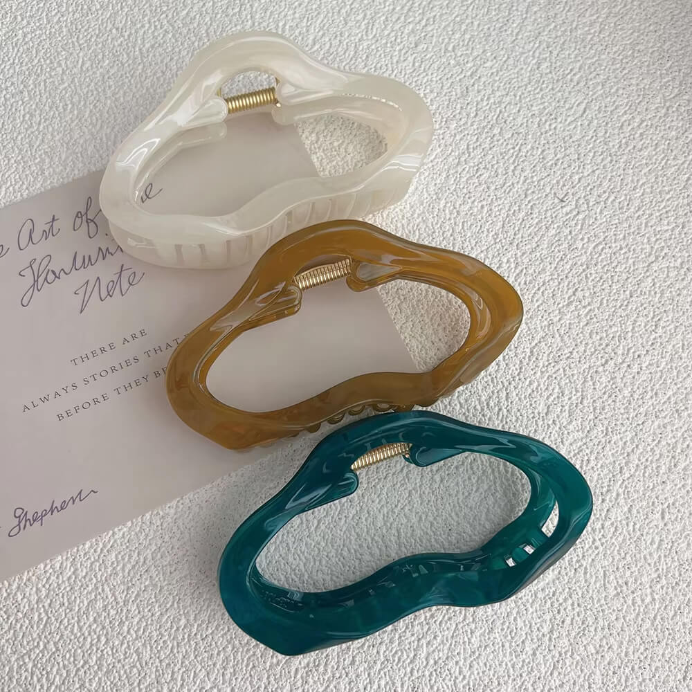 CLOUD HAIR CLIP EVERYDAY WEAR MINIMALIST CLOUD SHAPED