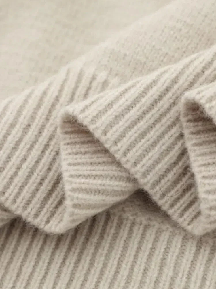 CREAM KNIT SWEATER WITH GOTHIC LETTERING - MENS SIZING RECOMMENDATION