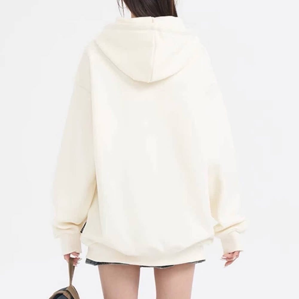 CREAM STAR PATCH HOODIE