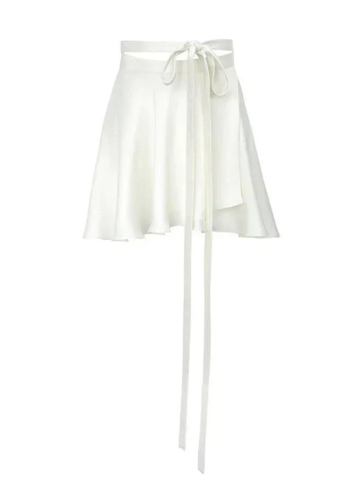 CREAMY SATIN SKIRT AND TOP SET WITH HIGH WAIST AND ADJUSTABLE LACING