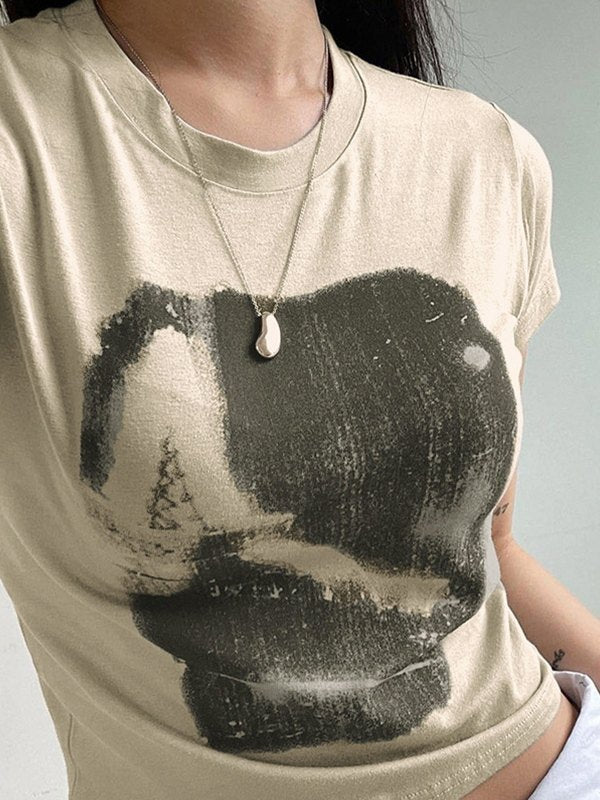 CROPPED GRAPHIC TEE WITH NECKLACE - SHORT SLEEVE VINTAGE STYLE