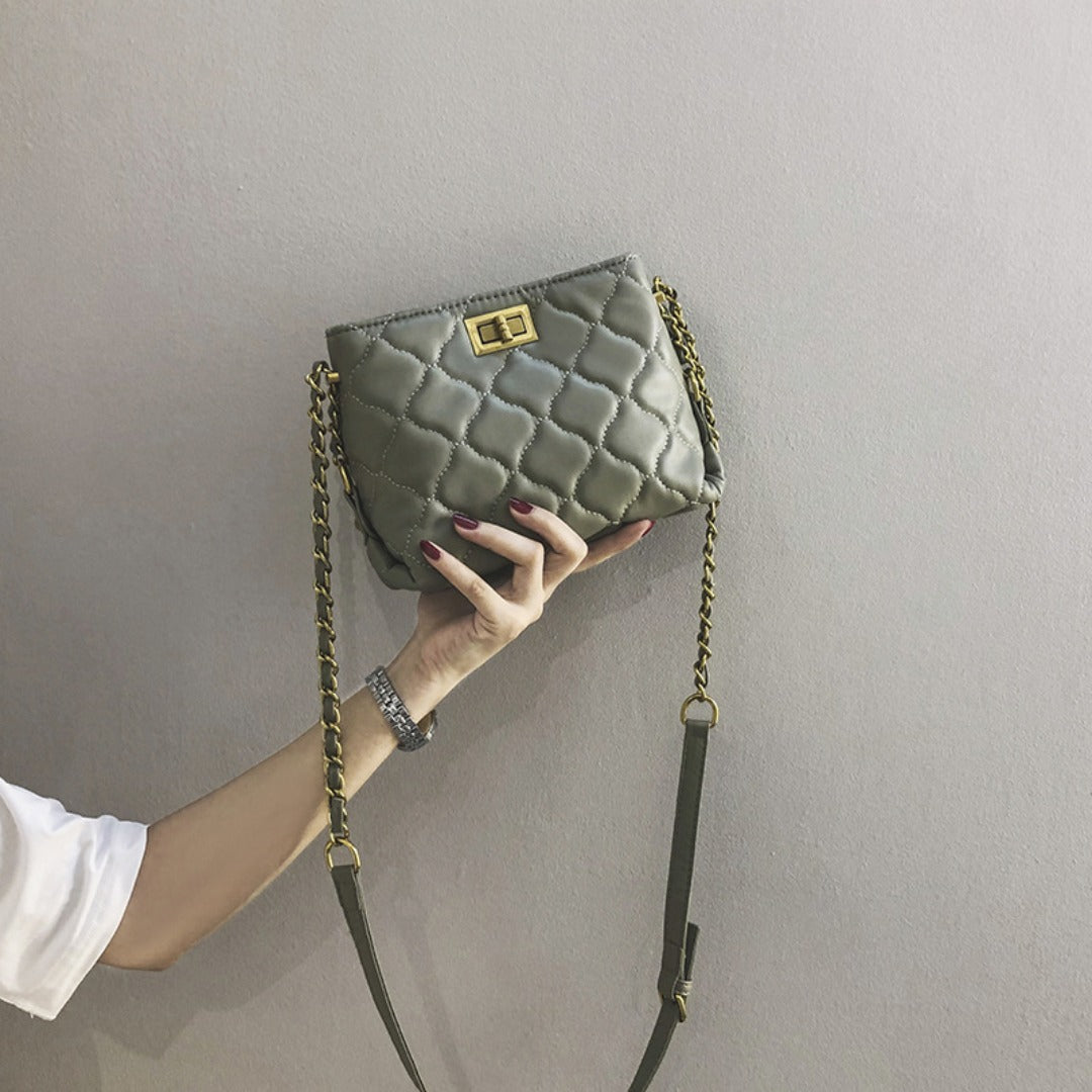 Mini crossbody purse women, spring and summer women's bags popular fashion versatile diamond chain crossbody bag,