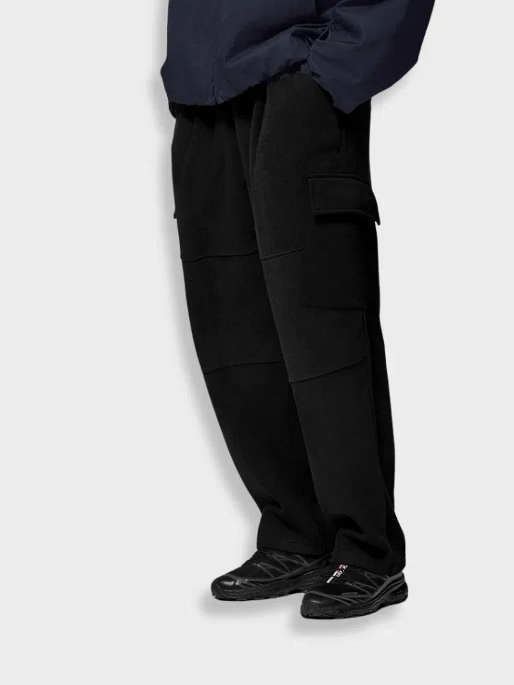 BLACK CARGO PANTS WITH FLEECE TRACK JOGGERS DESIGN FOR VERSATILE STYLE