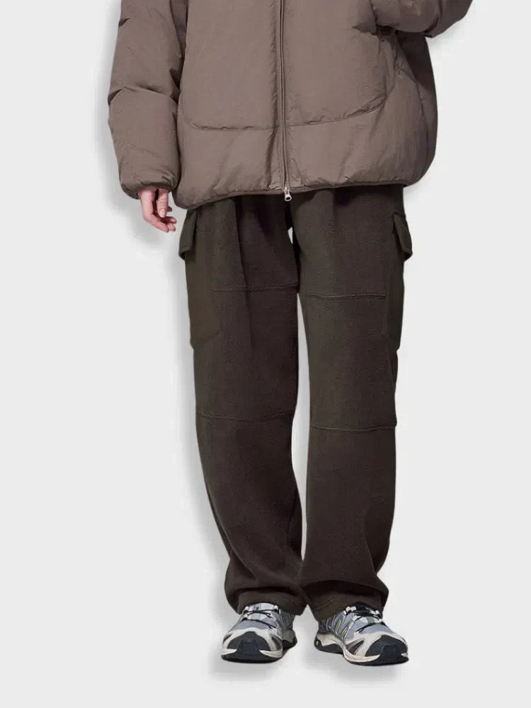 BLACK CARGO PANTS WITH FLEECE TRACK JOGGERS DESIGN FOR VERSATILE STYLE