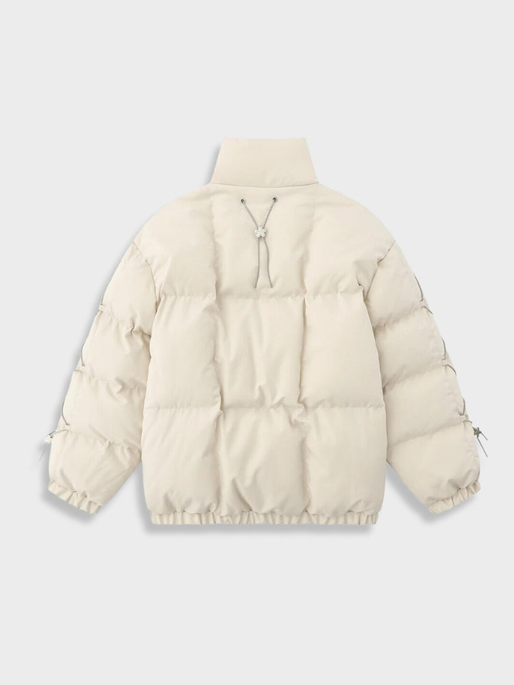 BLACK PUFFER JACKET WITH WHITE ACCENTS FOR COLD WEATHER WEAR