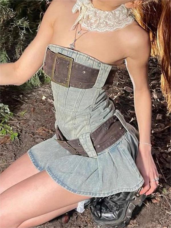 DENIM MINI DRESS WITH NARROW BELT ACCENTS FOR A STRAPLESS LOOK