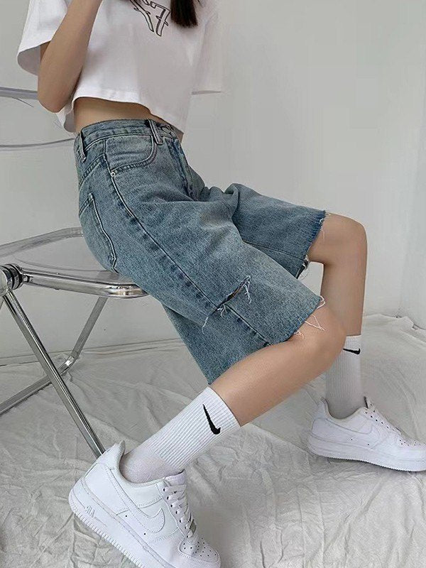 DISTRESSED DENIM BERMUDA SHORTS WITH RAW HEM - KNEE-LENGTH DENIM SHORTS