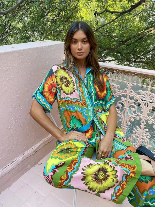 Fashionable personalized printed short-sleeved holiday casual loose two-piece set - Green / S