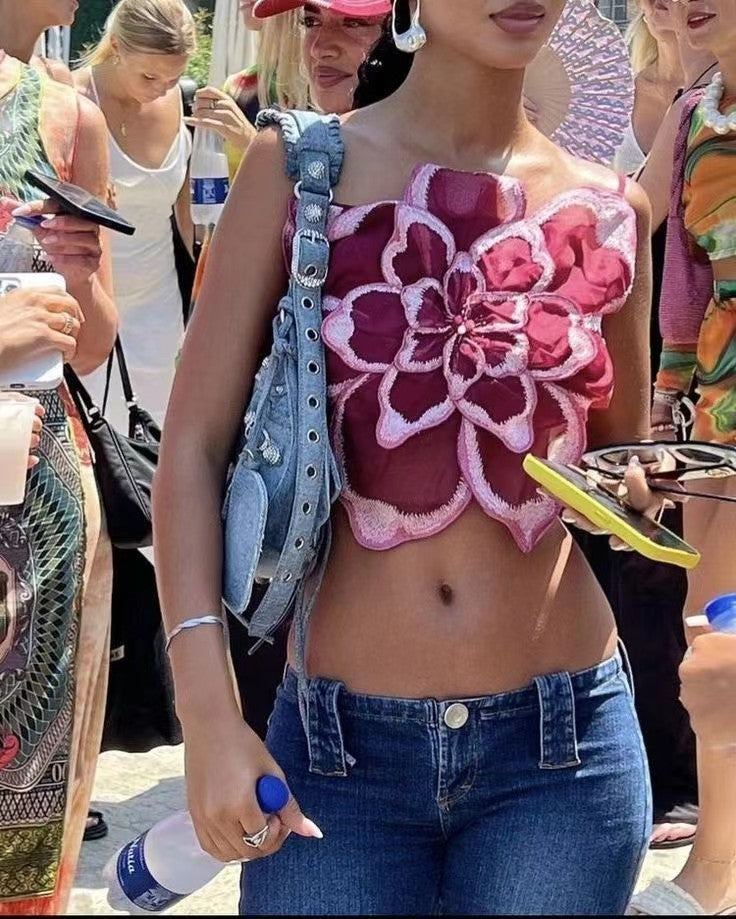 FLORAL CROP TOP SLIM FIT DESIGN FOR A PERFECT SILHOUETTE