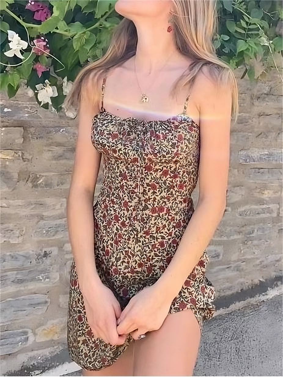 FLORAL PRINT SLIP DRESS - FLORAL PRINT SPAGHETTI STRAP DESIGN