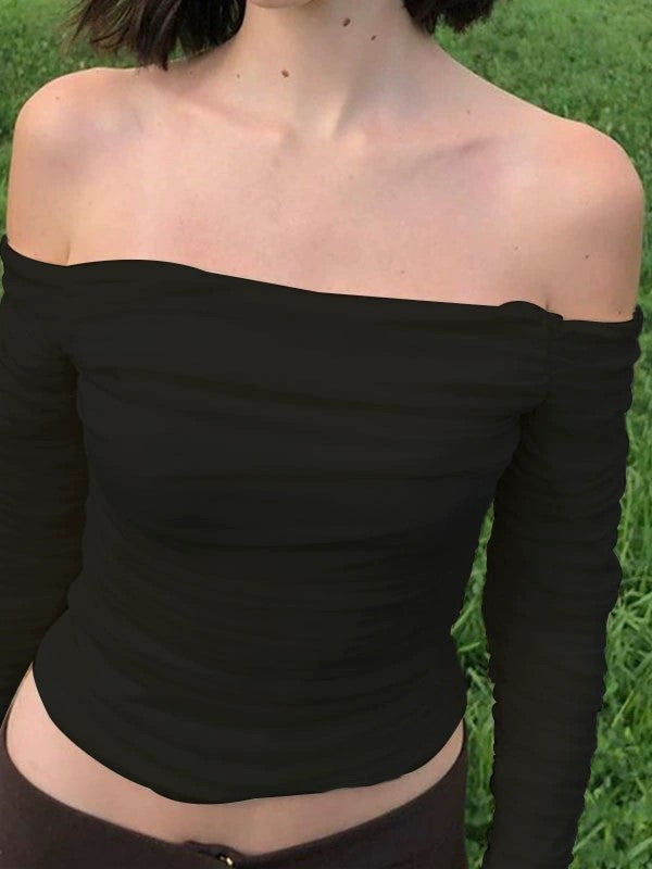 GATHERED OFF-THE-SHOULDER TOP FOR ULTIMATE COMFORT AND DURABLE MOVEMENT