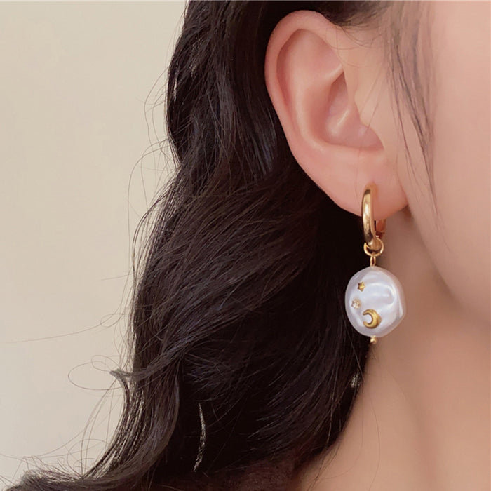 GOLD HOOP EARRINGS PEARL PENDANTS MOONLIGHT AURA EARRINGS