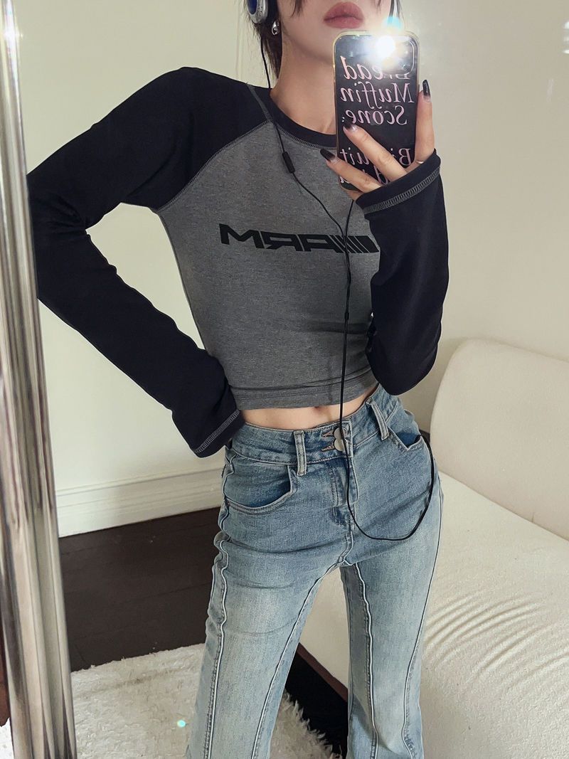 GRAY AND BLACK LONG-SLEEVED CROP TOP WITH TRENDY CREW NECK