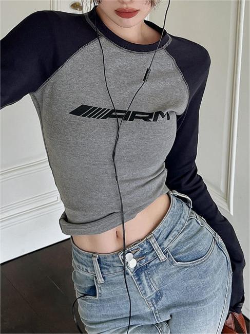 GRAY AND BLACK LONG-SLEEVED CROP TOP WITH TRENDY CREW NECK