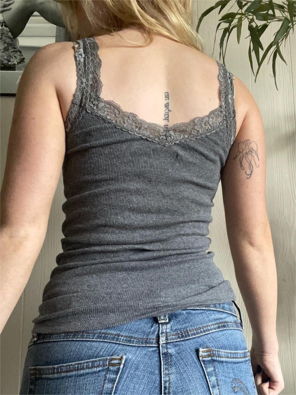 GRAY RIBBED TANK TOP WITH DELICATE LACE TRIM