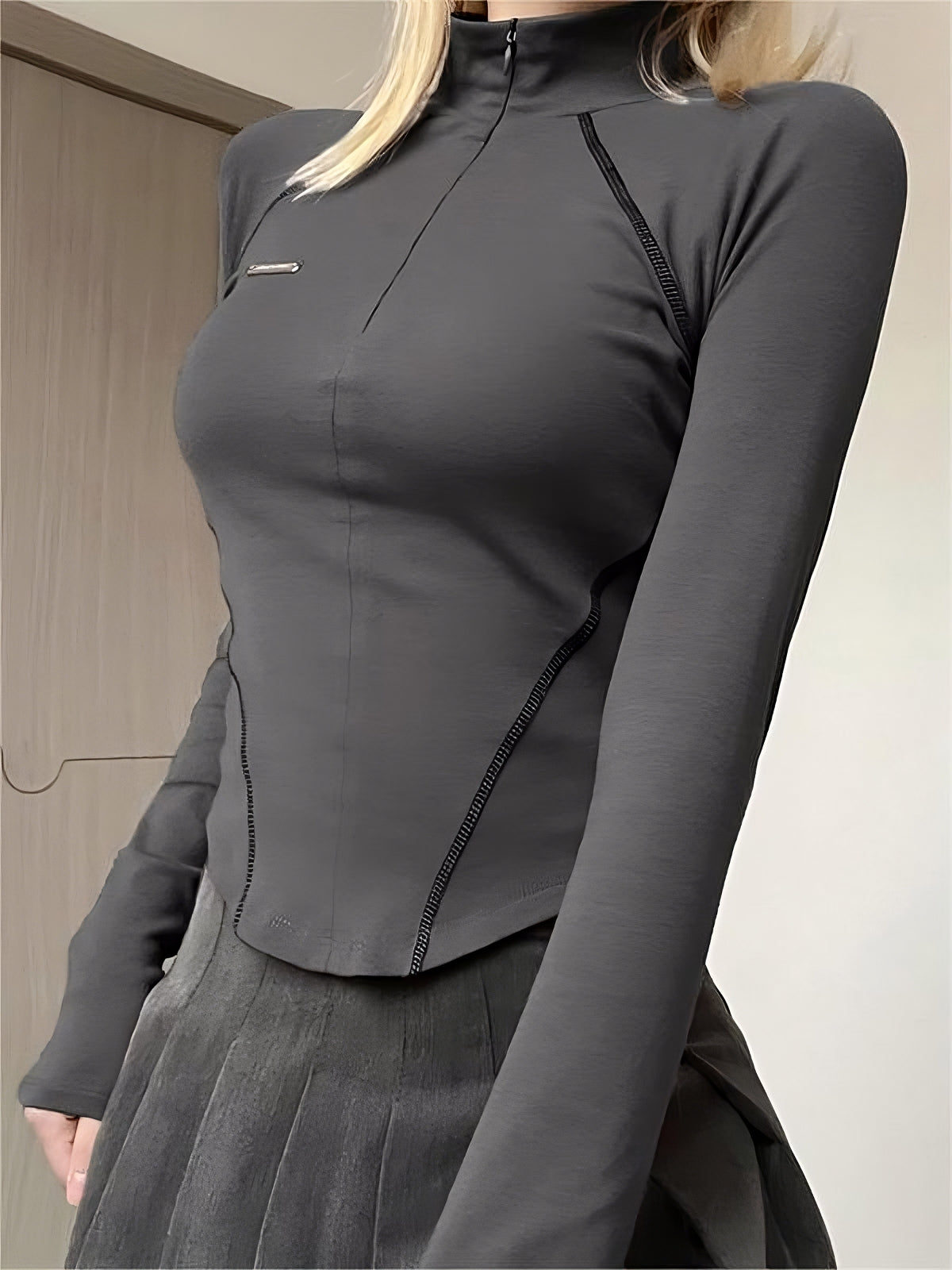 GRAY SLIM FIT LONG SLEEVE TOP - PERFECT FOR LAYERING AND EVERYDAY WEAR
