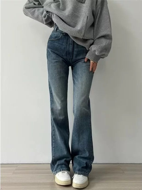 GRAY SWEATSHIRT AND BLUE JEANS OUTFIT - BLUE VINTAGE VERSATILE LOOK