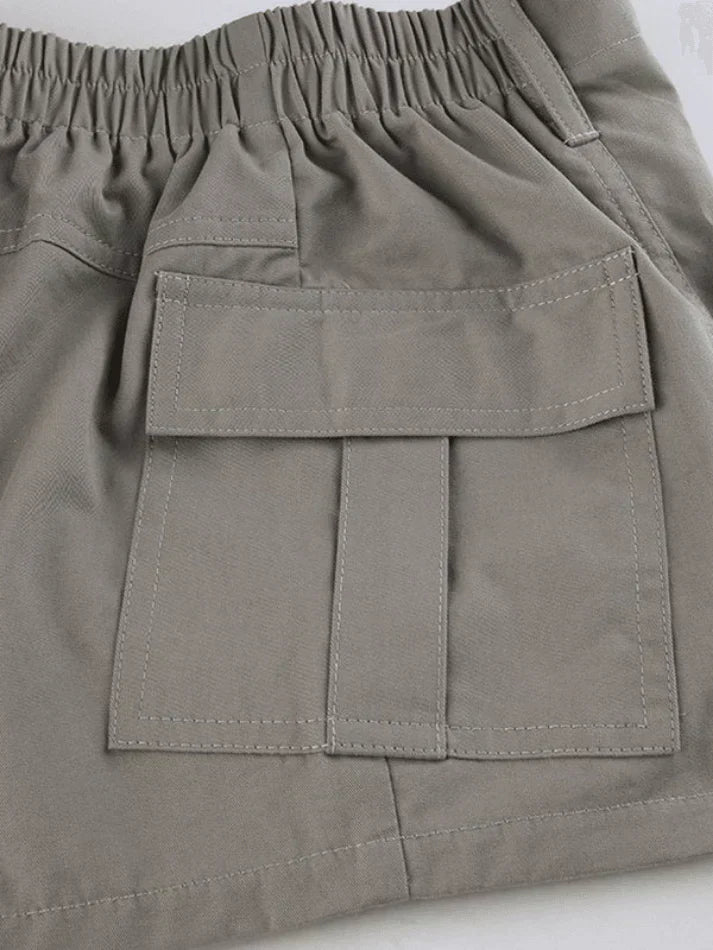 GRAY VINTAGE CARGO SHORTS EFFORTLESSLY STYLISH