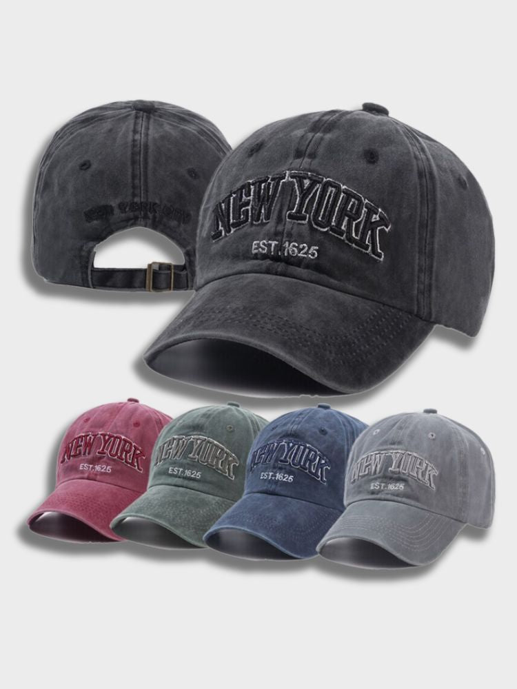 GREEN BASEBALL CAP WITH ICONIC NY LOGO