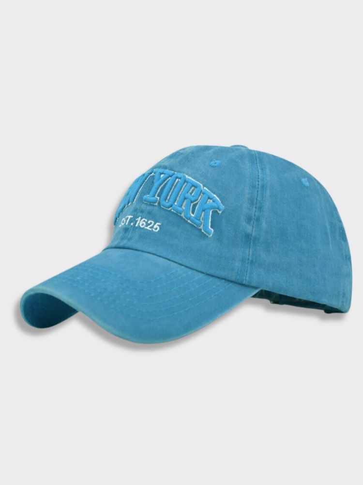 GREEN BASEBALL CAP WITH ICONIC NY LOGO