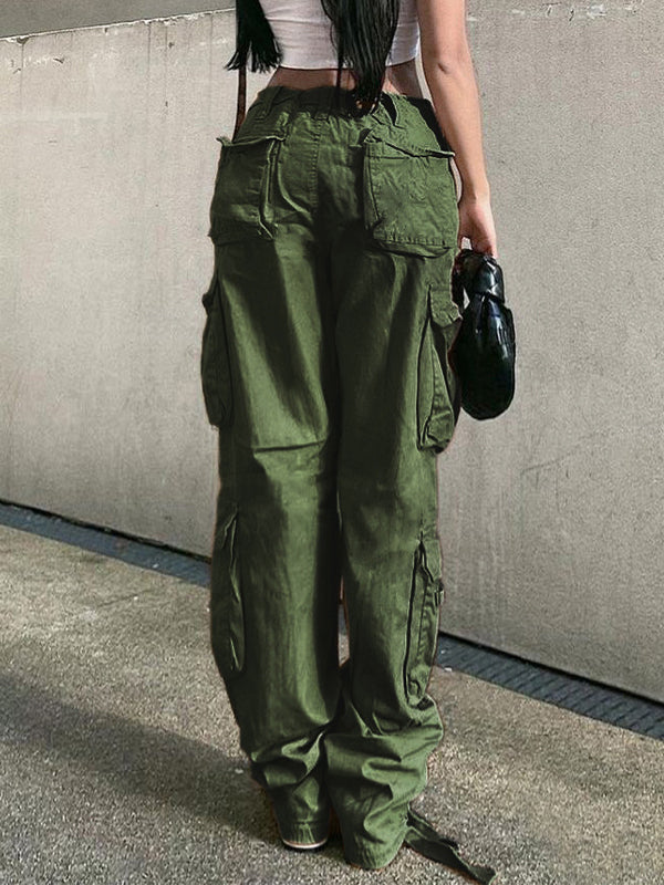 GREEN CARGO PANTS WITH PATCH DETAILS IN REGULAR FIT
