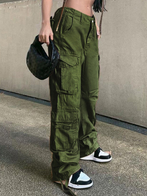 GREEN CARGO PANTS WITH PATCH DETAILS IN REGULAR FIT