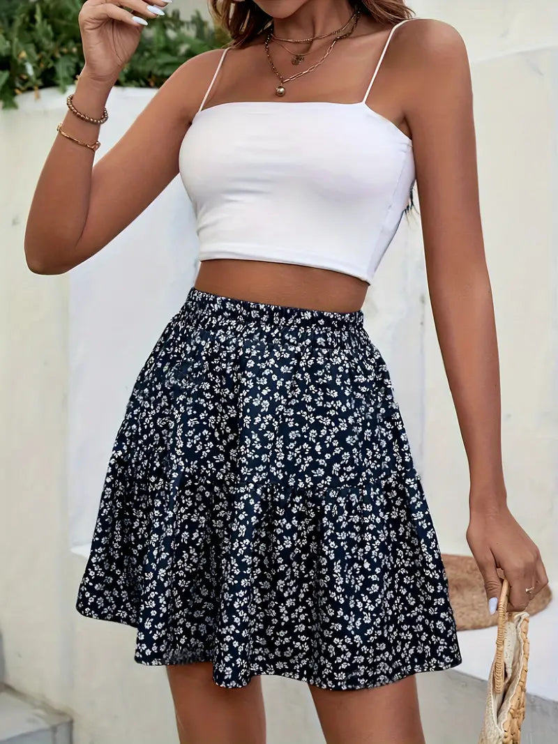 GREEN FLORAL TIERED MINI SKIRT FOR CASUAL STREET STYLE