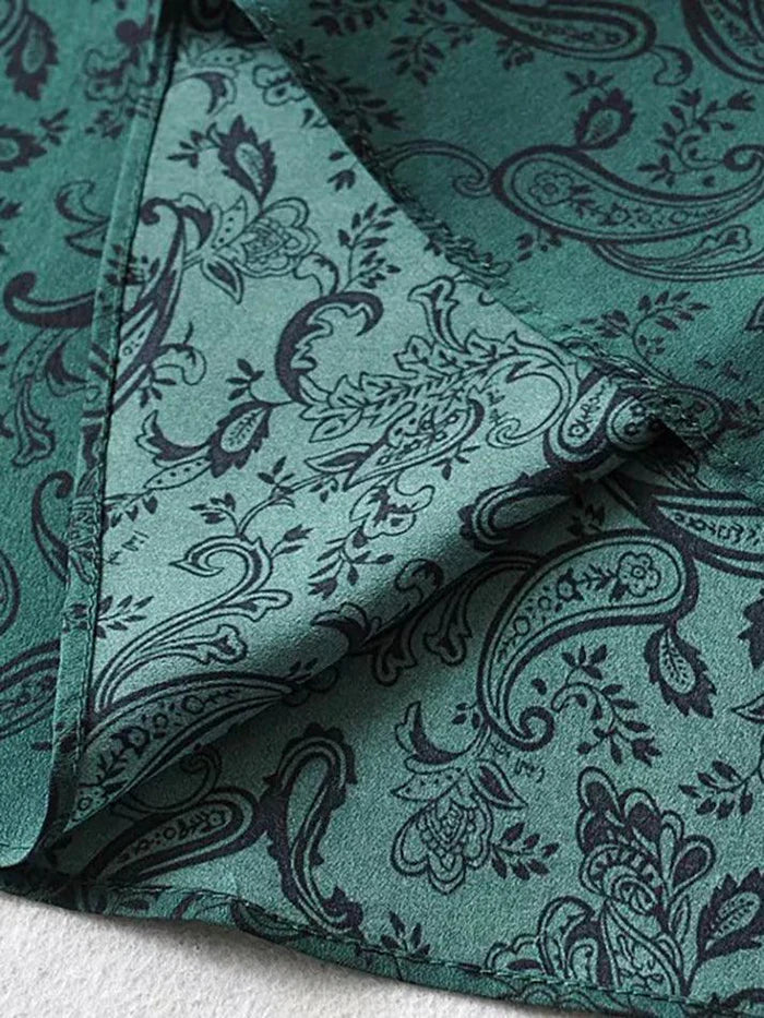 GREEN PAISLEY PRINT DRESS WITH FLATTERING SLIM FIT